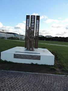 35  Stele des Justes de France